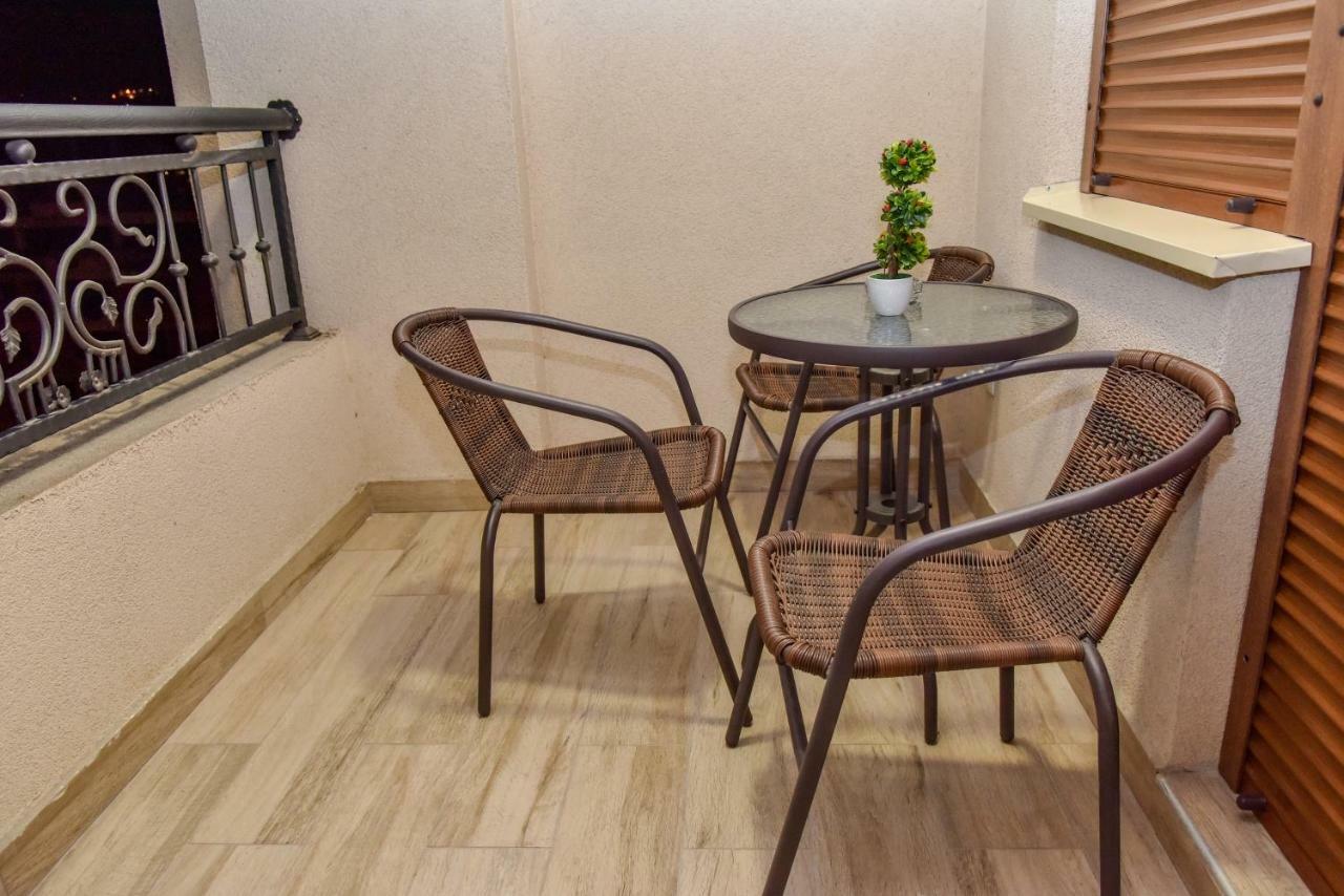 Lux Apartment Flatiron Скопье Экстерьер фото